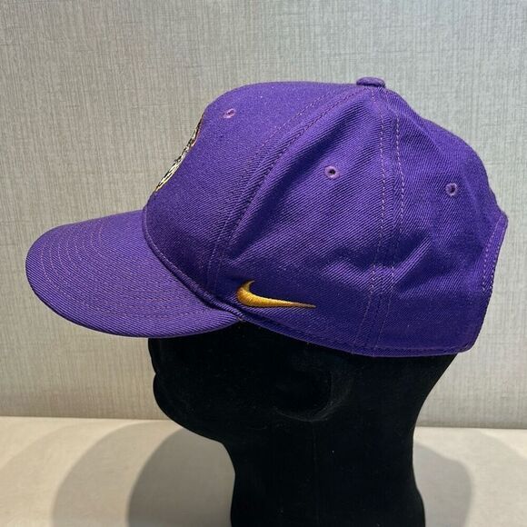 Nike True LSU Tigers Snapback Hat Cap Purple Gold Embroidered Swoosh Adjustable - Picture 4 of 12